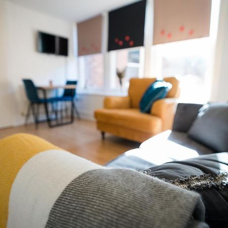 Bess'S Snug Apartment มัทล็อก ภายนอก รูปภาพ